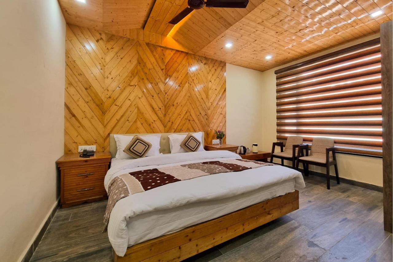 Hotel White Cloud Banikhet Ngoại thất bức ảnh