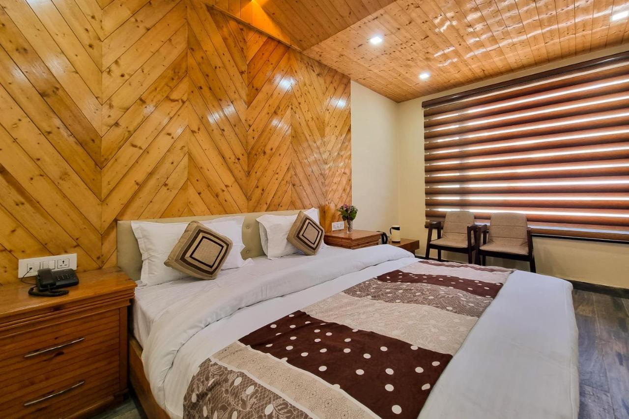 Hotel White Cloud Banikhet Ngoại thất bức ảnh