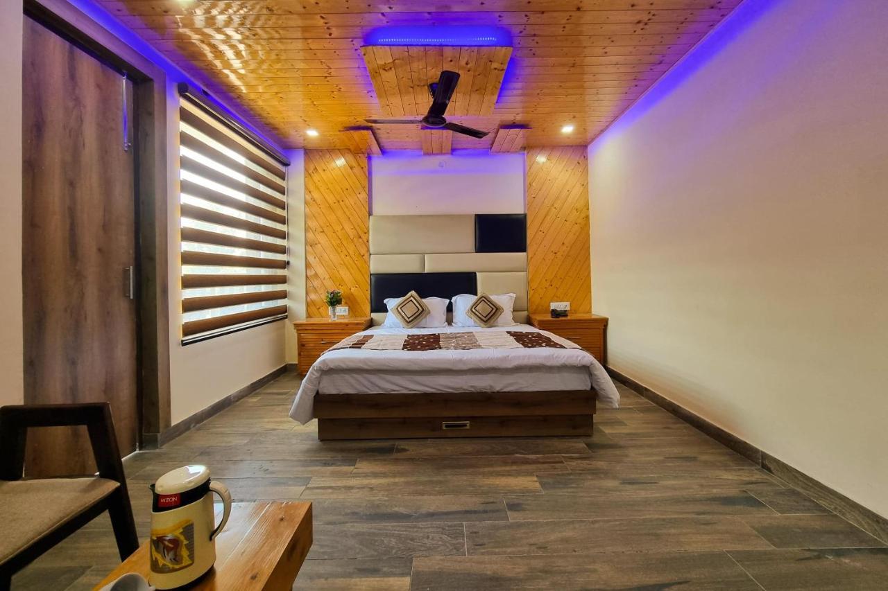 Hotel White Cloud Banikhet Ngoại thất bức ảnh